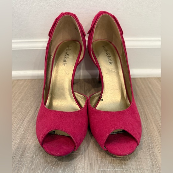 Kelly & Katie Shoes - Kelly & Katie Raspberry Magenta Peep Toe Heels w/ Bow – Size 7.5